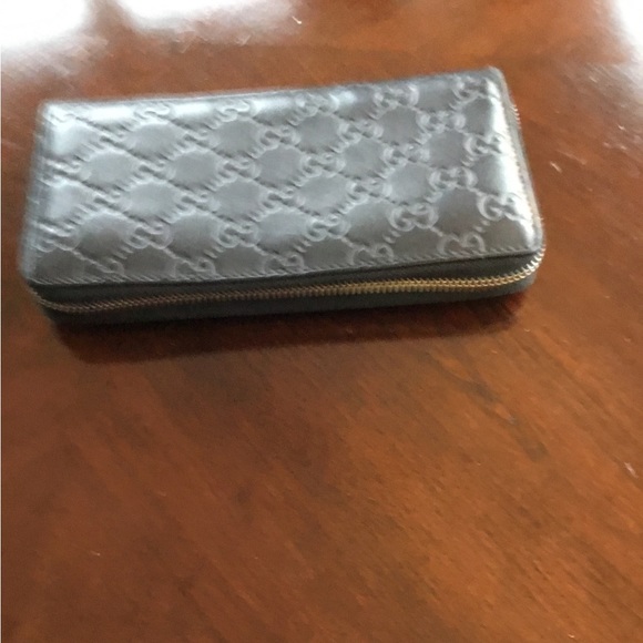 Authentic Gucci Black GG Leather Wallet $350 - Picture 4 of 8